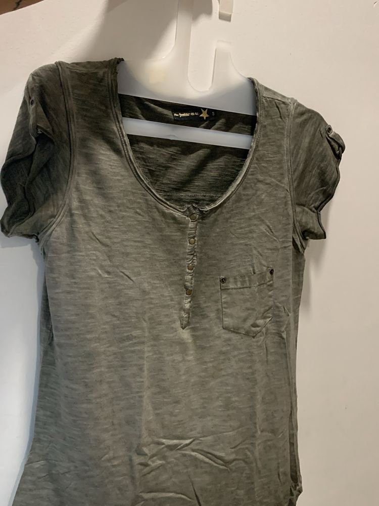 Roadster Charcoal T-shirt (Never Worn)