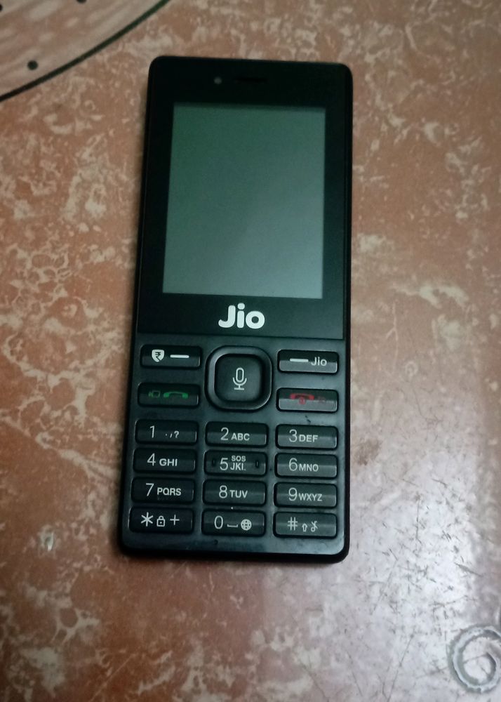 JIO 4G PHONE