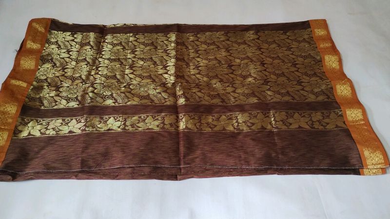 Brown Saree With Rich Pallu