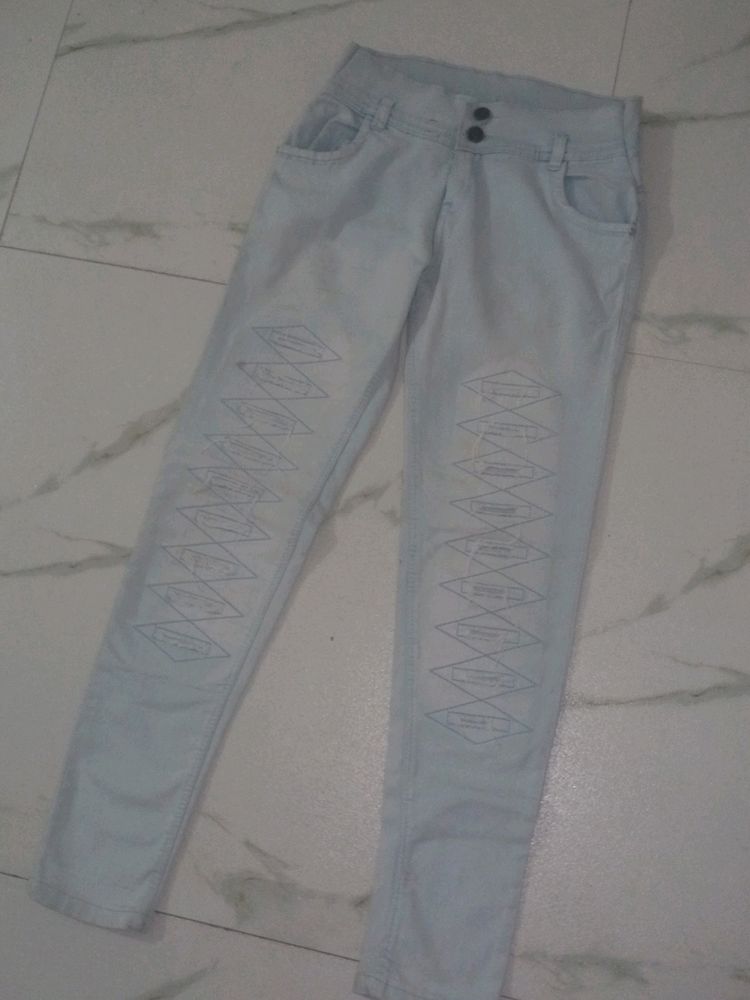 Girls Jeans With Beutiful Design 🎀💛💛