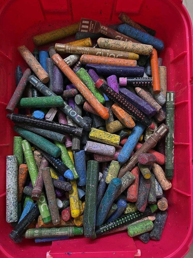 Crayons (All Mixed)