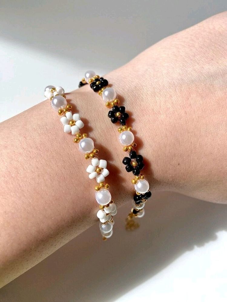 Daisy Beaded Bracelets