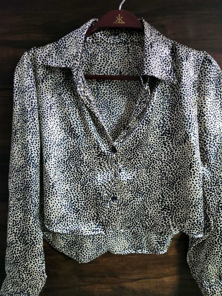 🐆✨️SEXY SATIN LEOPARD PRINT SHIRT ✨️🐆(Crop)