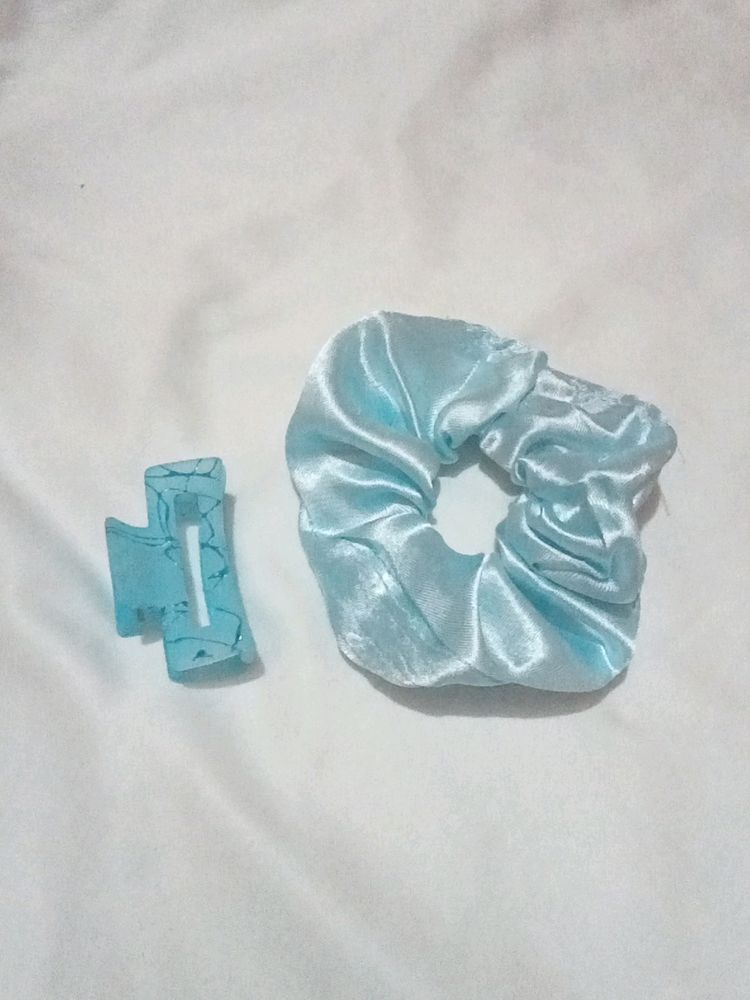 Sky Blue Rubber Band And Clucher