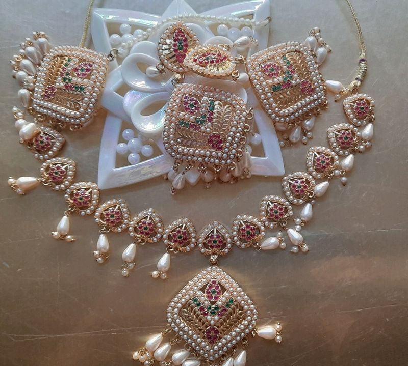 Jadau Neclace Set.