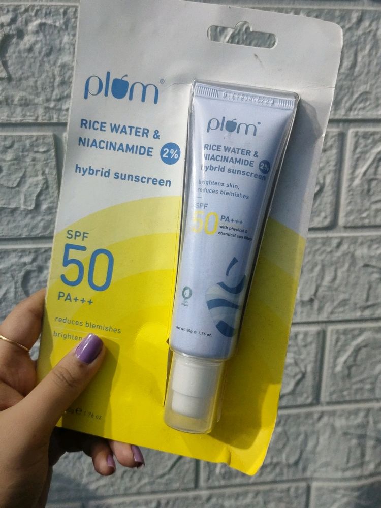 Plum Rice Water & Niacinamide Hybrid Sunscreen