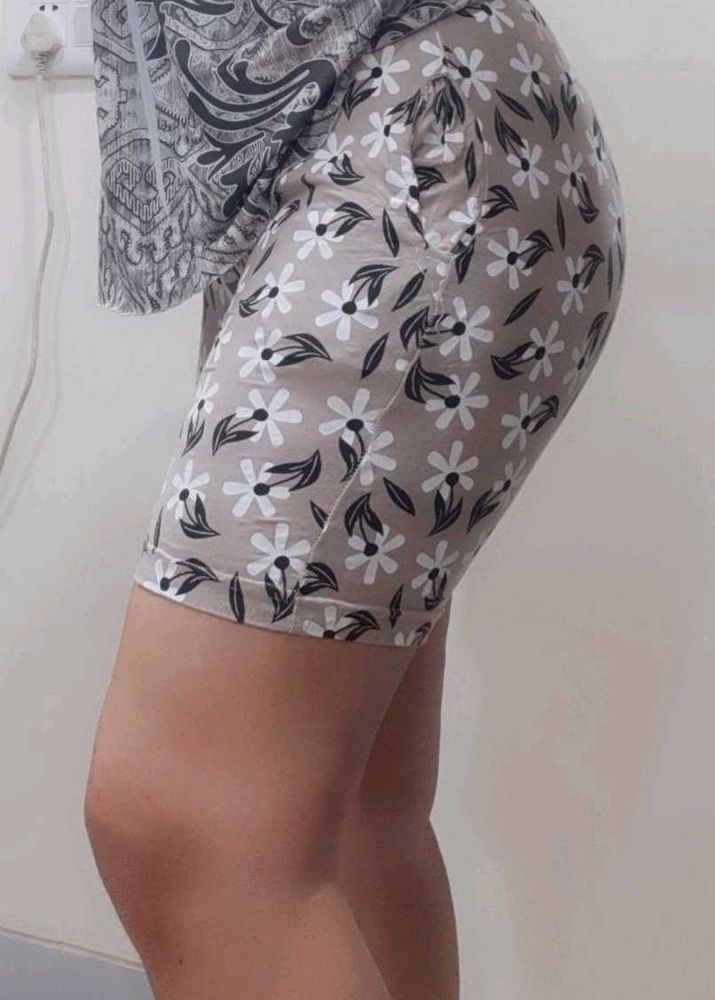 Floral Elasticated Shorts