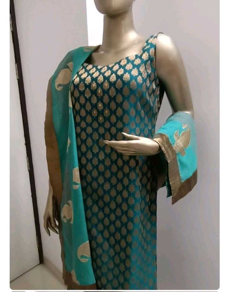 Kurti With Dupatta