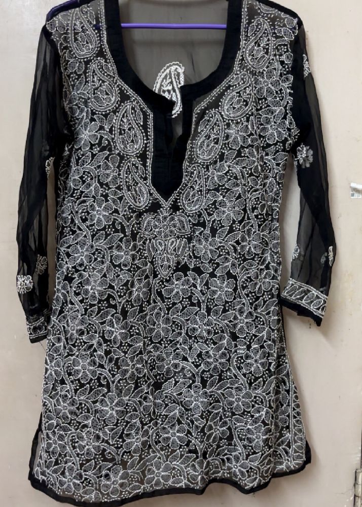 Chikankari Kurti