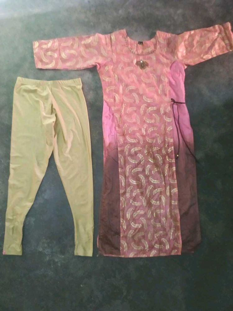 Kurthi With Prisma Leggin