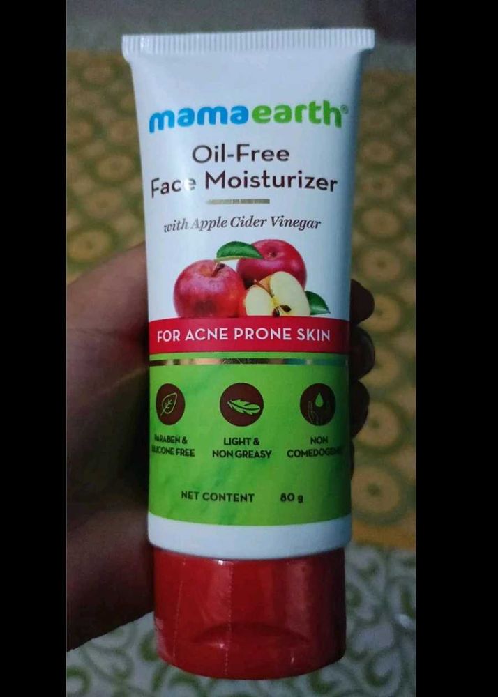 Mamaearth ; Oil face wash with apple cider vinegar