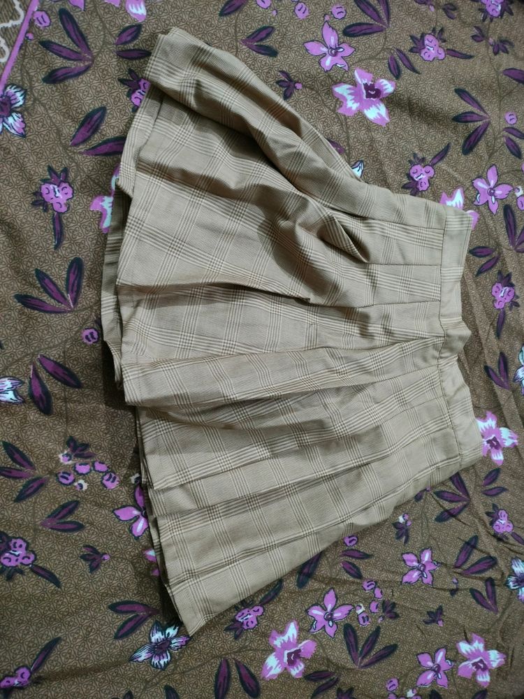 Pinkish Tan Colored Skirt With Tag Never Used 28cm