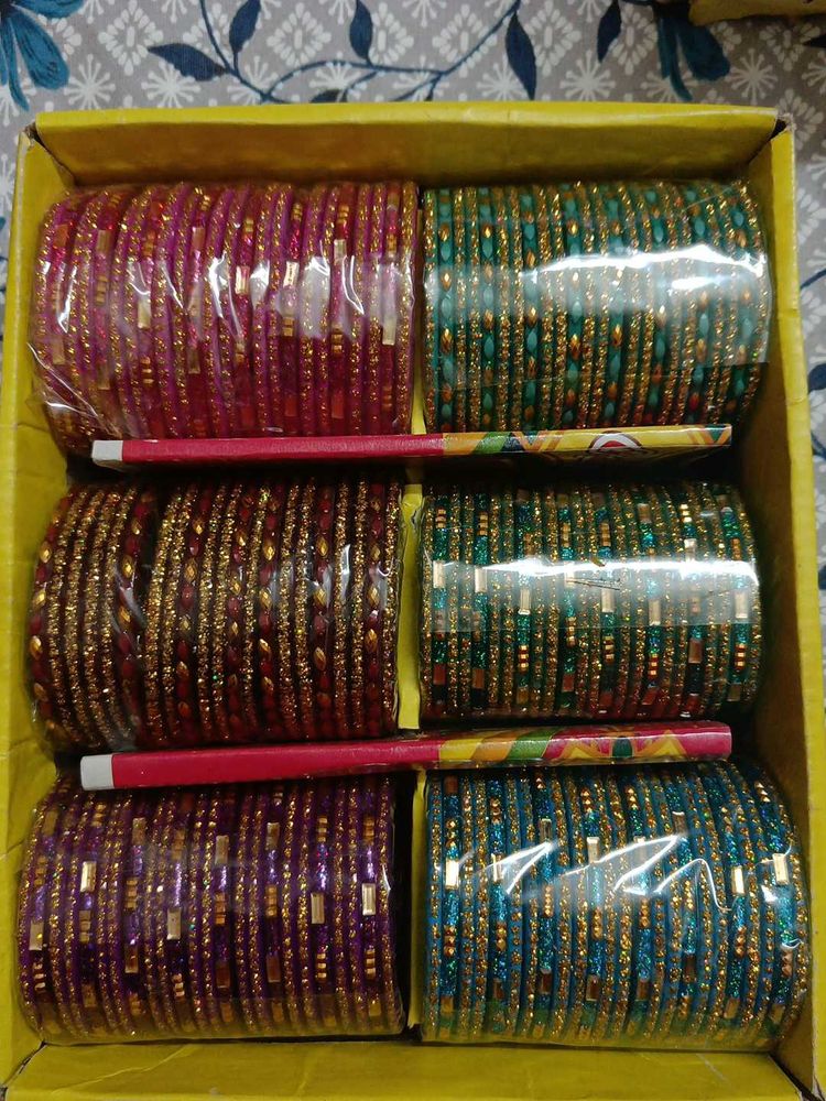 Glasse Bangles