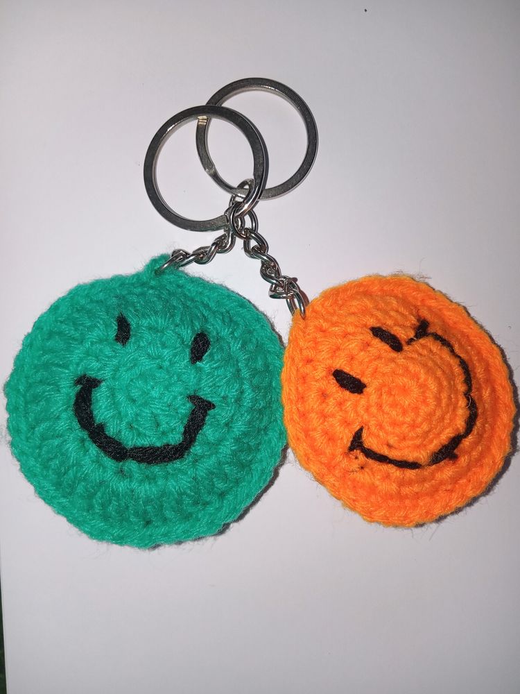 Pack Of Two Smiley Keychain Green And Orange