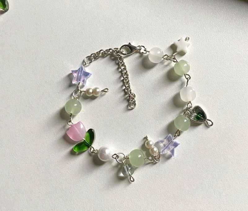 Pretty Tulip Bracelet 🌺