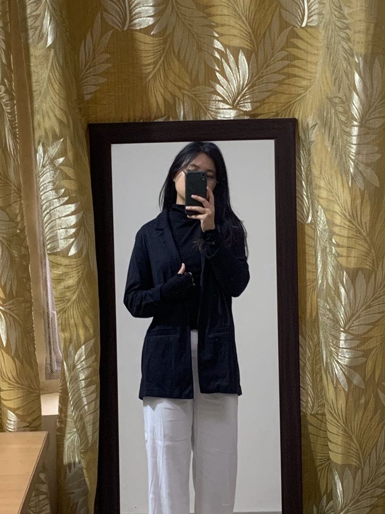 H and M Black Blazer