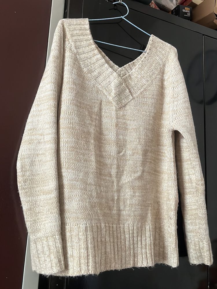 Woollen Cute Beige colour sweater