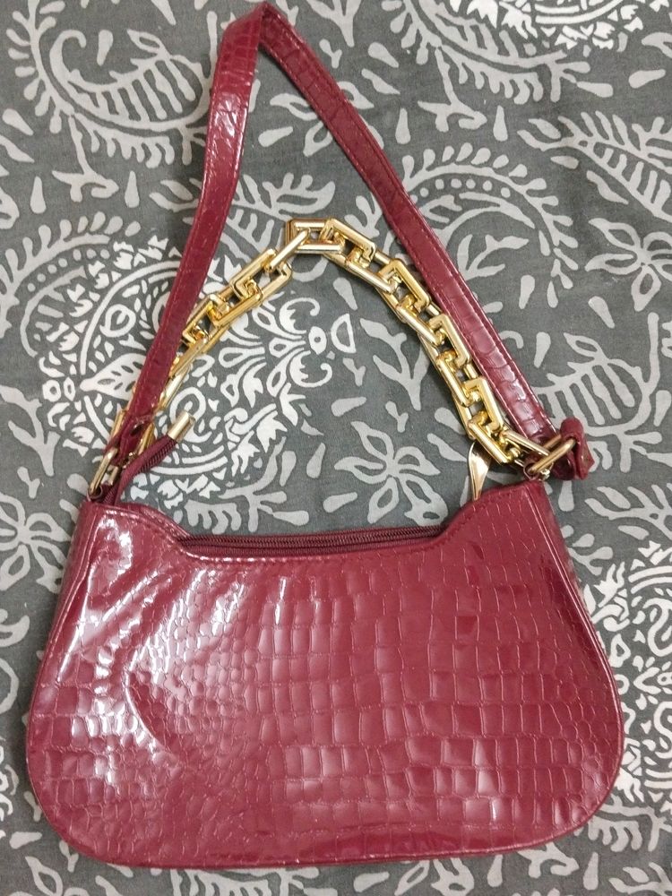 Cherry red Pattern Shoulder Bag.