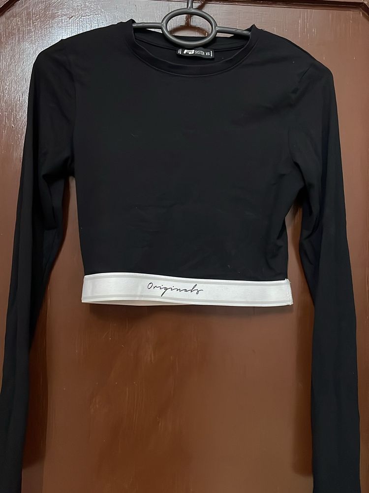 Women Ribbed Black Crop Top (S size)