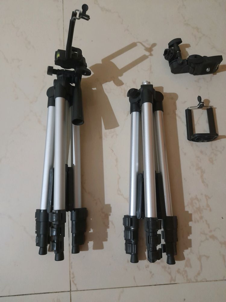 Pack Of 2 Tripods