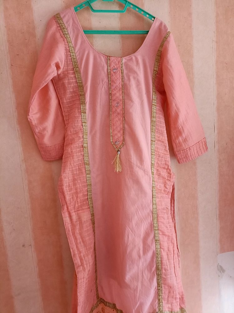 Pent Kurti Set