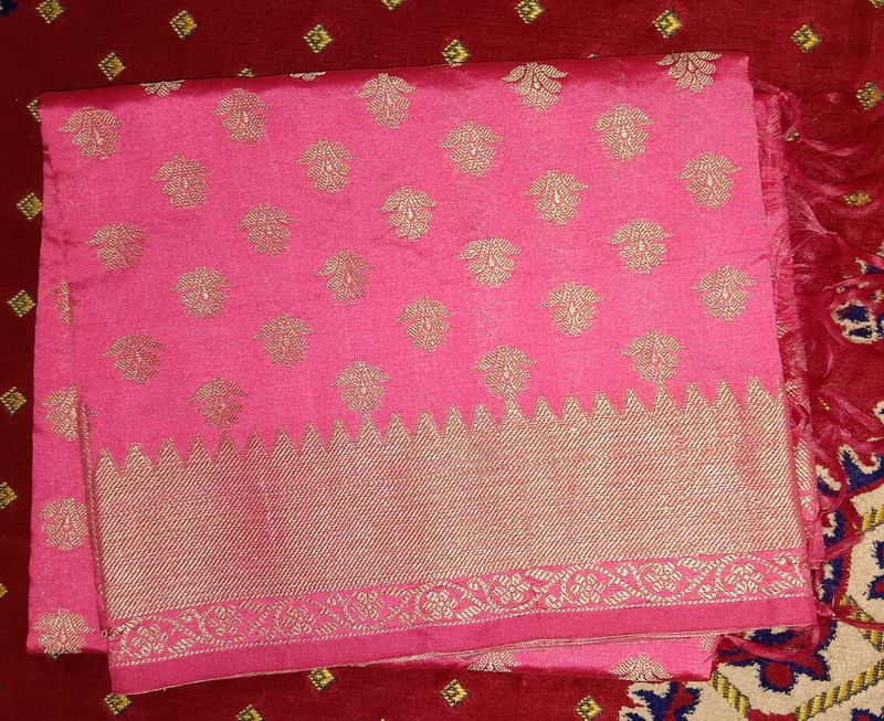 Exquisite Pink Banarasi Silk Dupatta