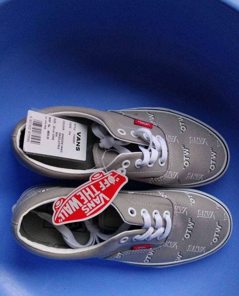 Vans Both For Men And Women