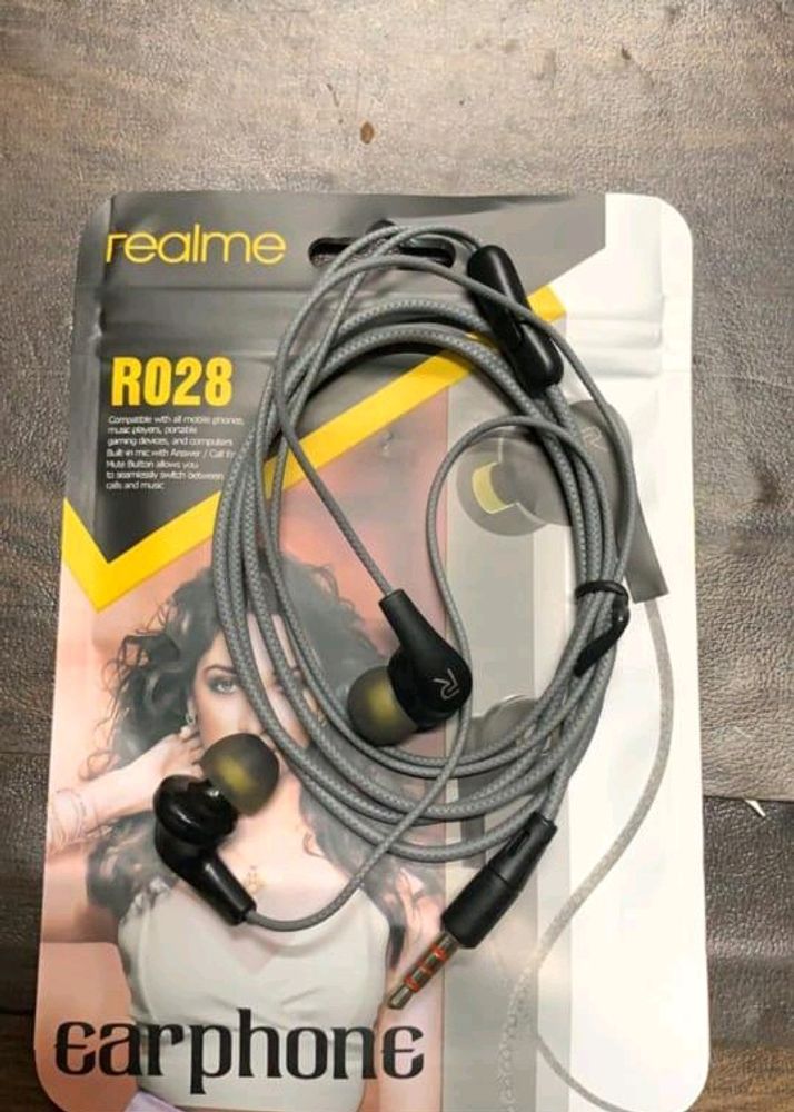 Realme R028 Earphone With Mic