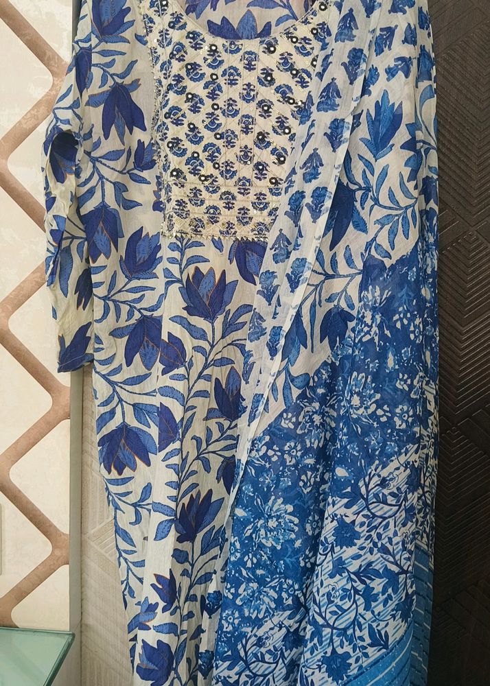 Kurti With Dupatta