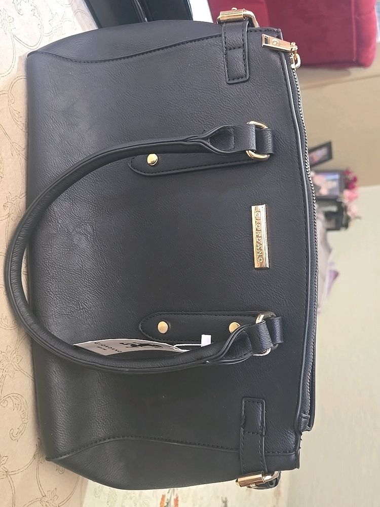 Brand New Giordano Multizip Bag