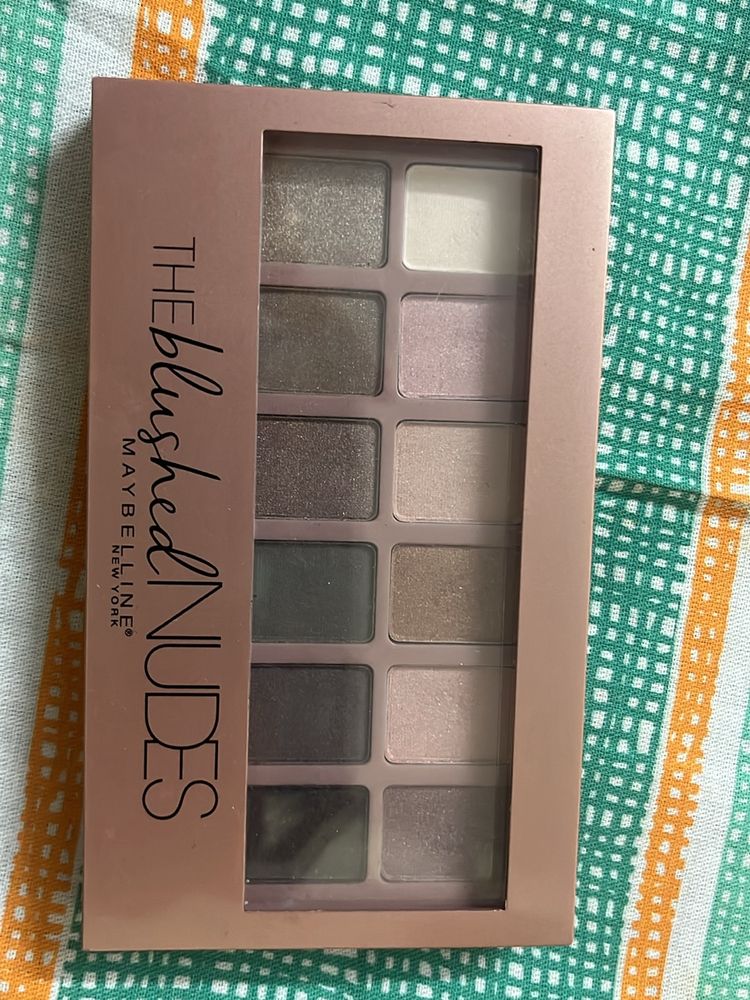 Maybelline New York Blushed Nudes EyeshadoPallete