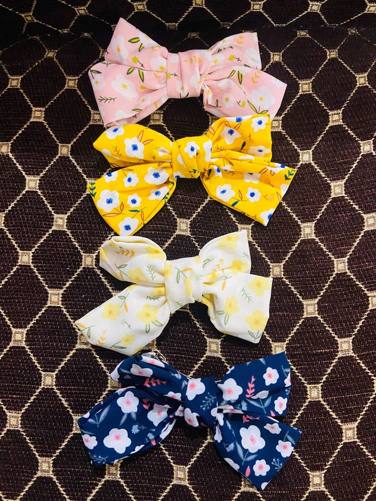 Floral Medium Size Hair Bow Pack Of 4