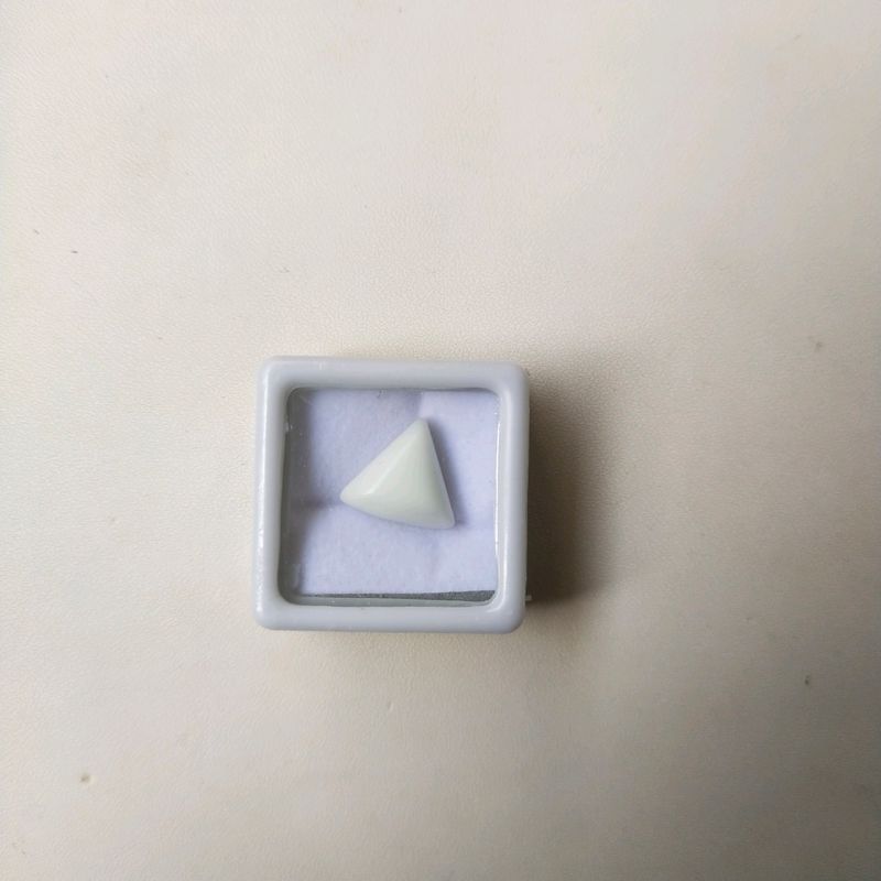 5.90 Cts. Original White Triangular Coral Moonga