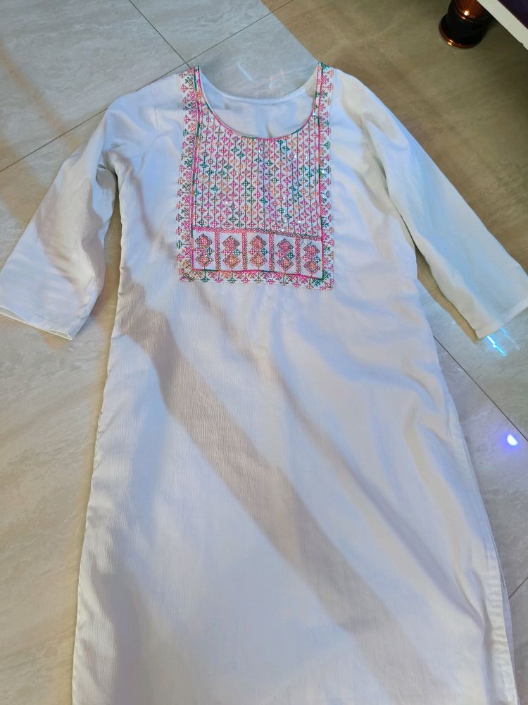 White Kurti