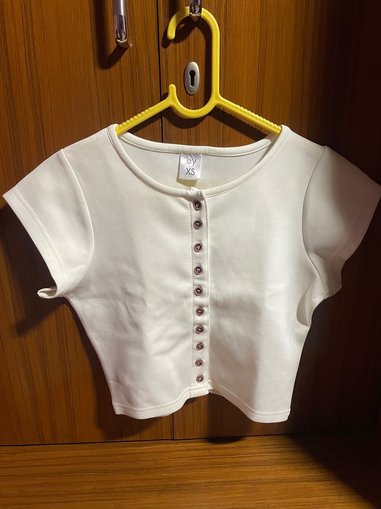 New White Crop Top XS 30-34 Inches