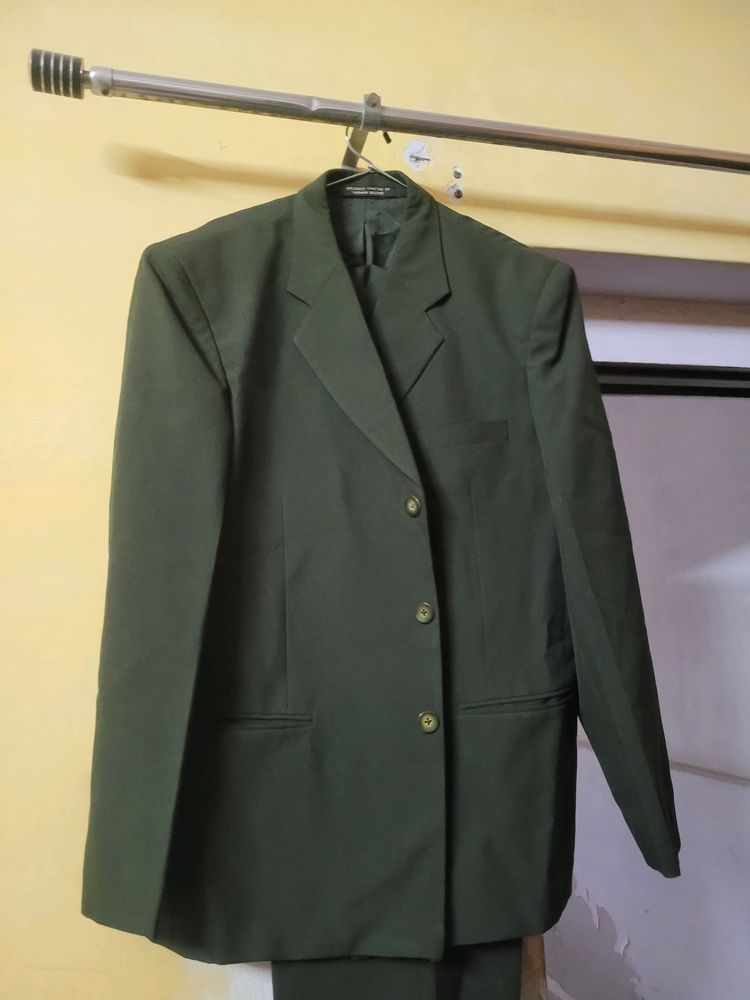 Men Green Suit Set