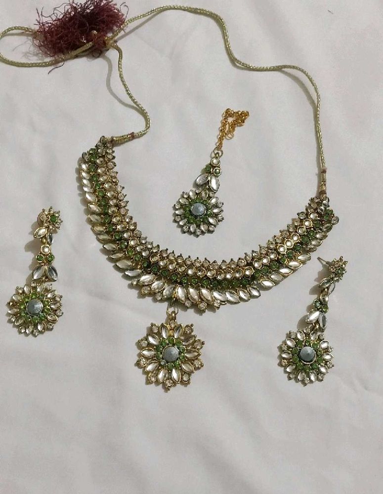 Necklace Set