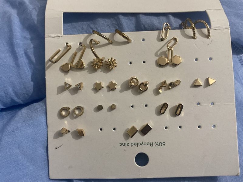 18 New Earrings ..