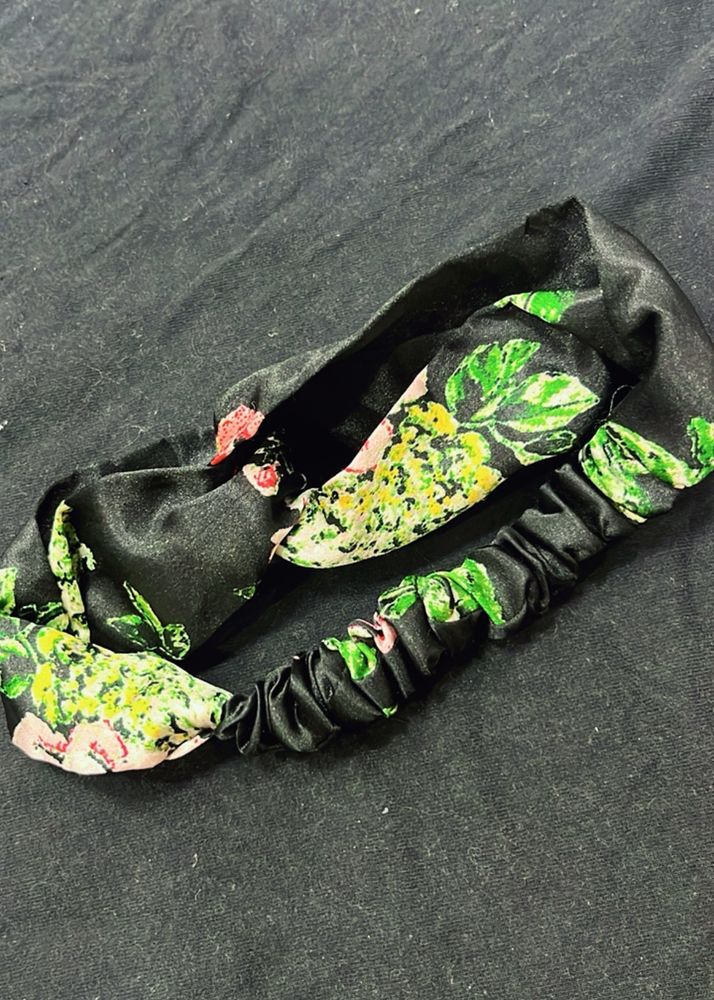 Floral Printed Hair Band With Bow