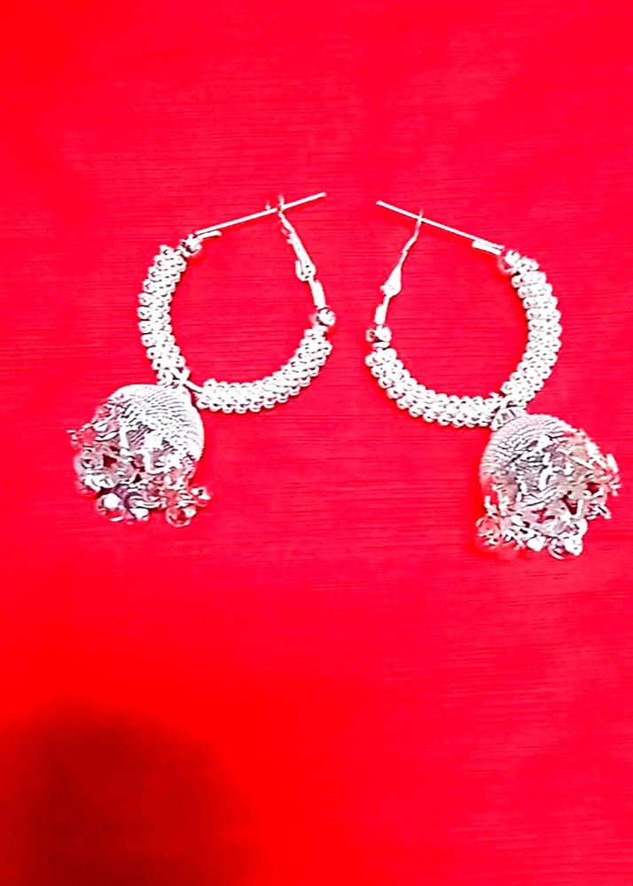 Graceful earrings