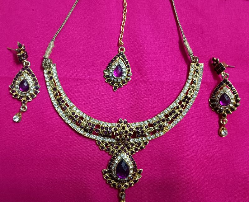 Voilet Necklace Set