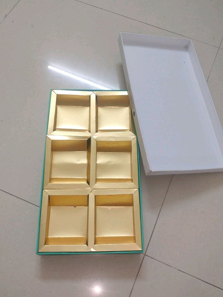 Dry Fruit Box