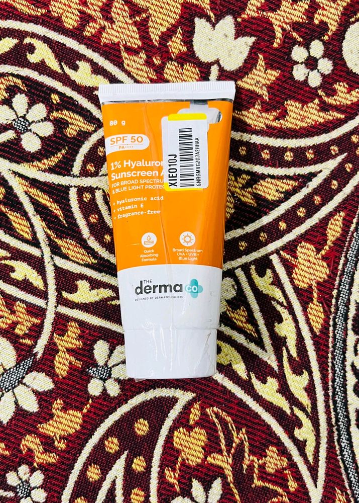 (80 g) The Derma Co Sunscreen SPF 50 PA++++1%