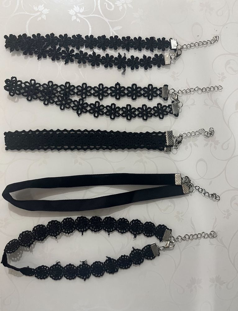 Set Of 5 Chokers