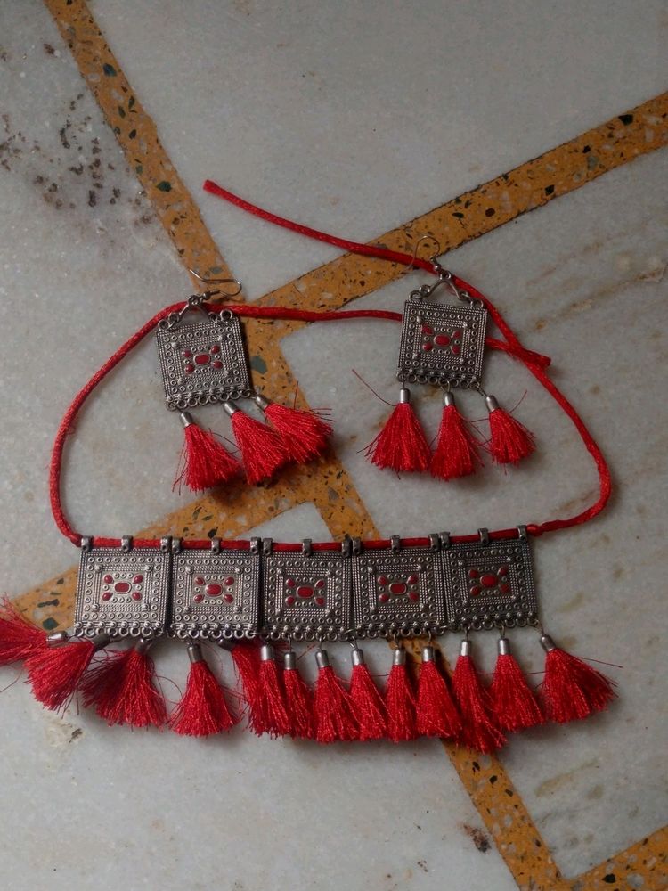 Choker Red Colour With Earrings