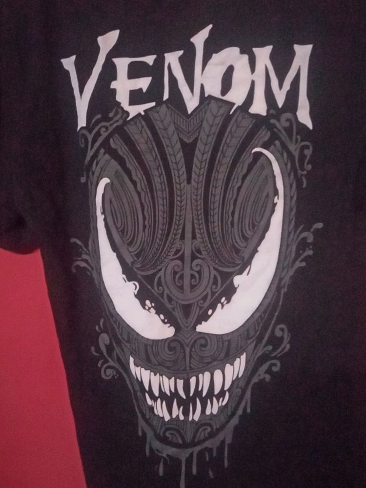 Black Venom Print T Shirt