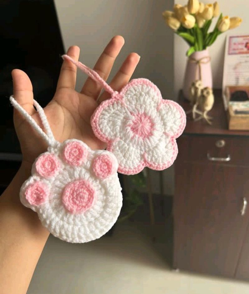 Airpod Holder Bag Charm 🤍