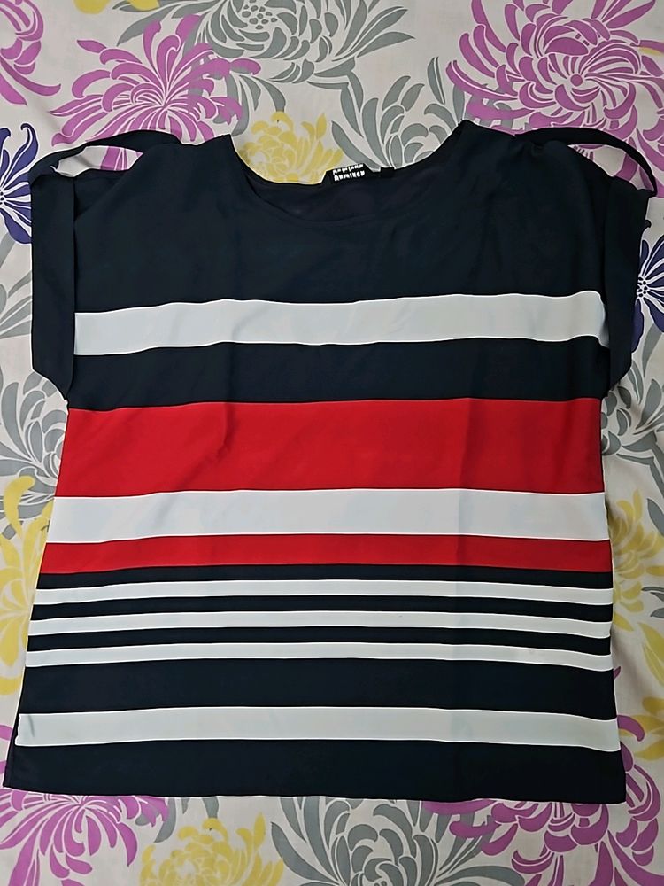 Top. Size M