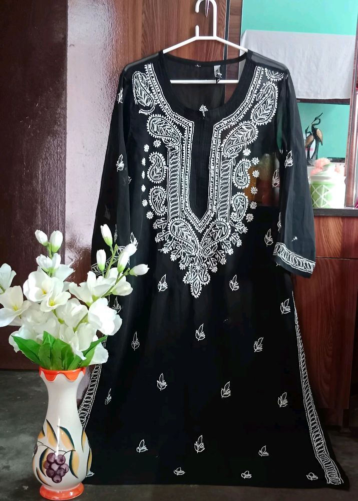 Lakhnavi Chikankari Kurti ( New )