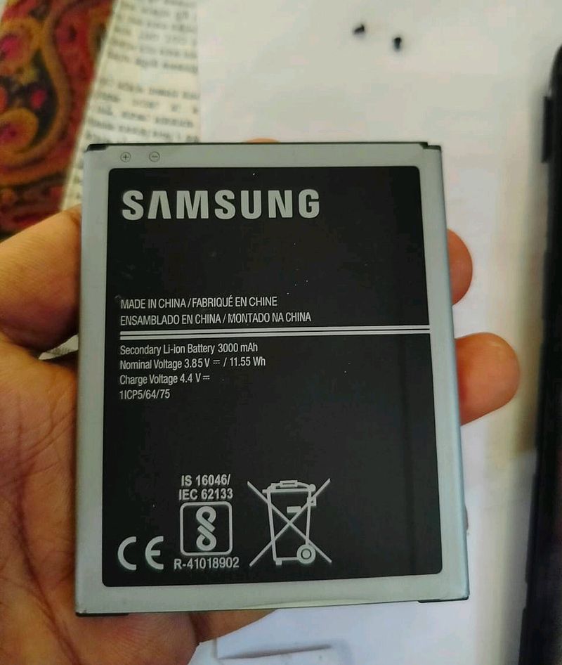 Samsung Galaxy J7 Battery 🔋